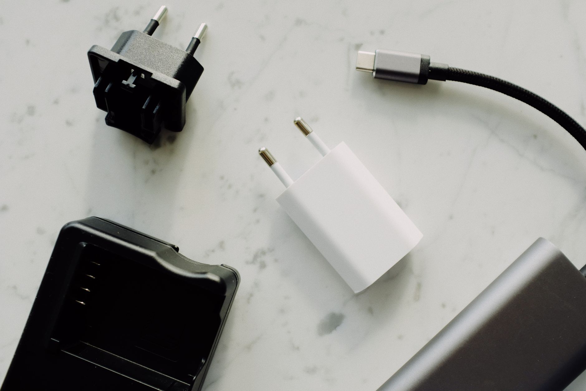Cabo USB-C com chip E-Marker essencial para power bank para notebook em alta potência